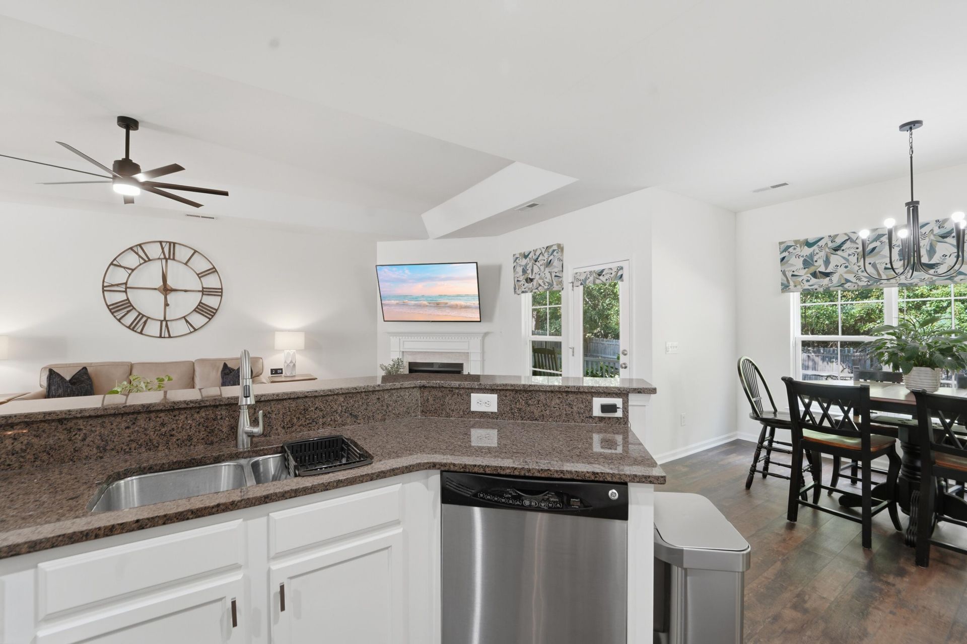 2742 August Road Photo 14
