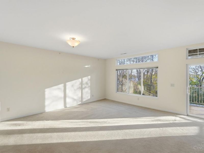 7378 Bridge Point Drive, Green Township, OH 45248 Photo 6