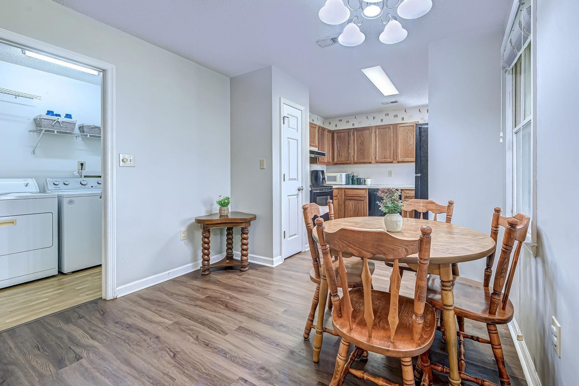 1071 Hickory Trail Photo 9
