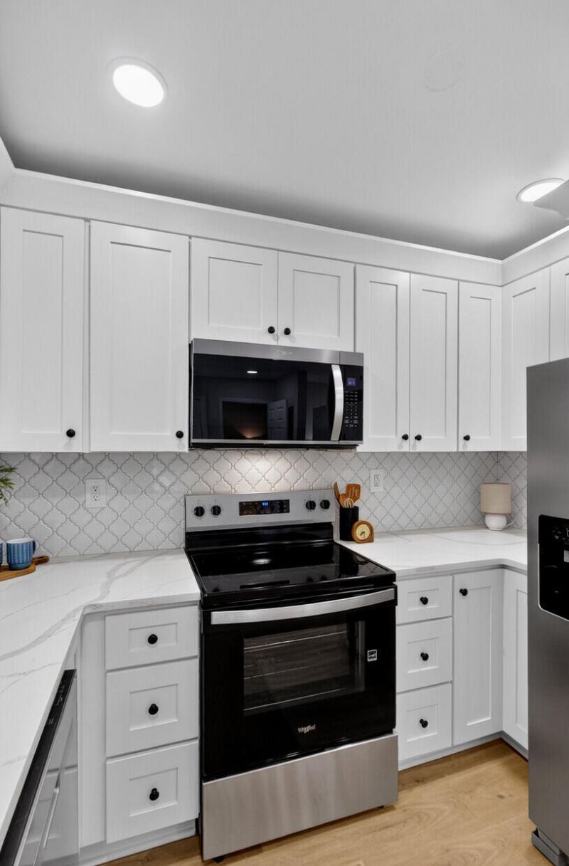 120 Clarine Drive Photo 12