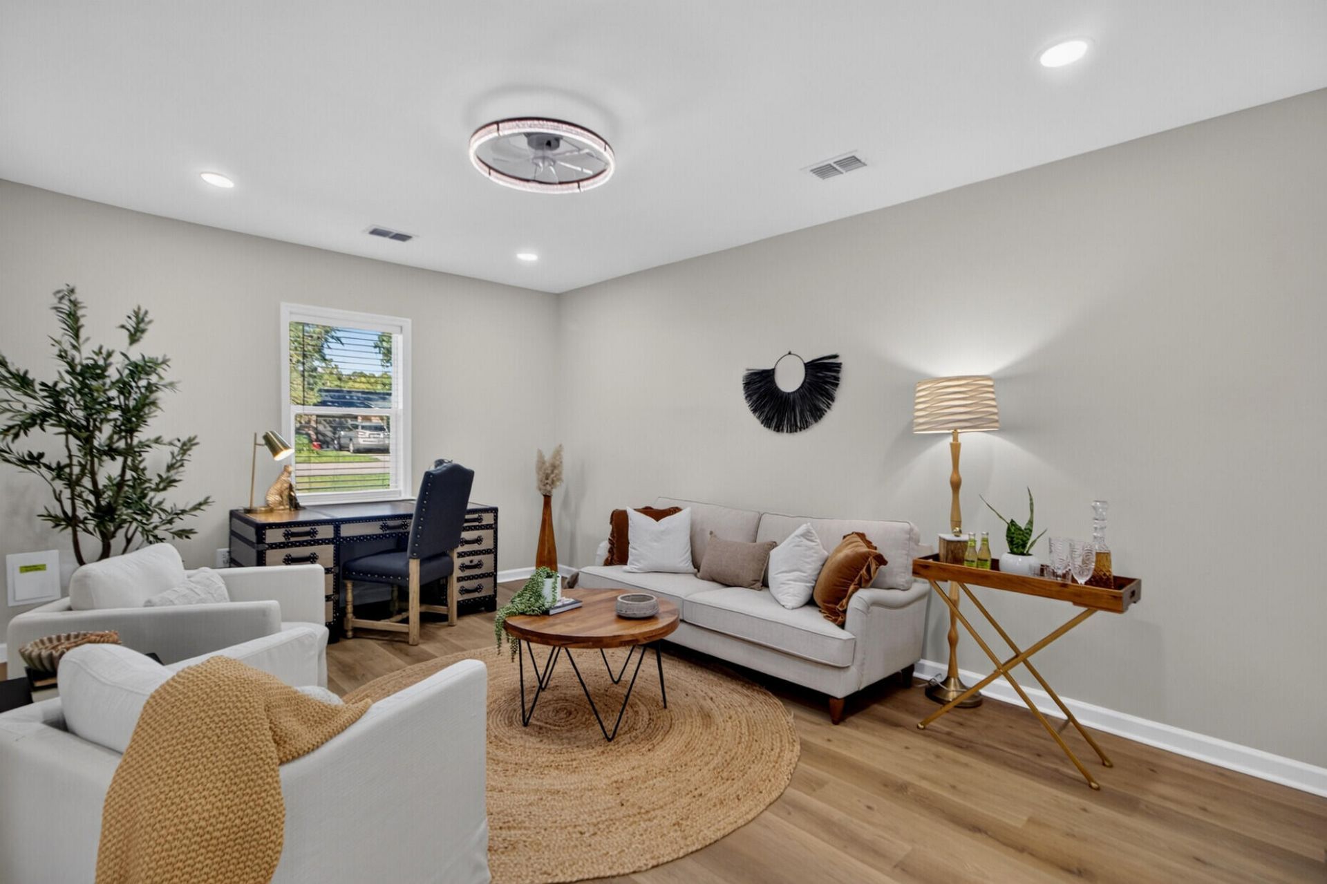 120 Clarine Drive Photo 14