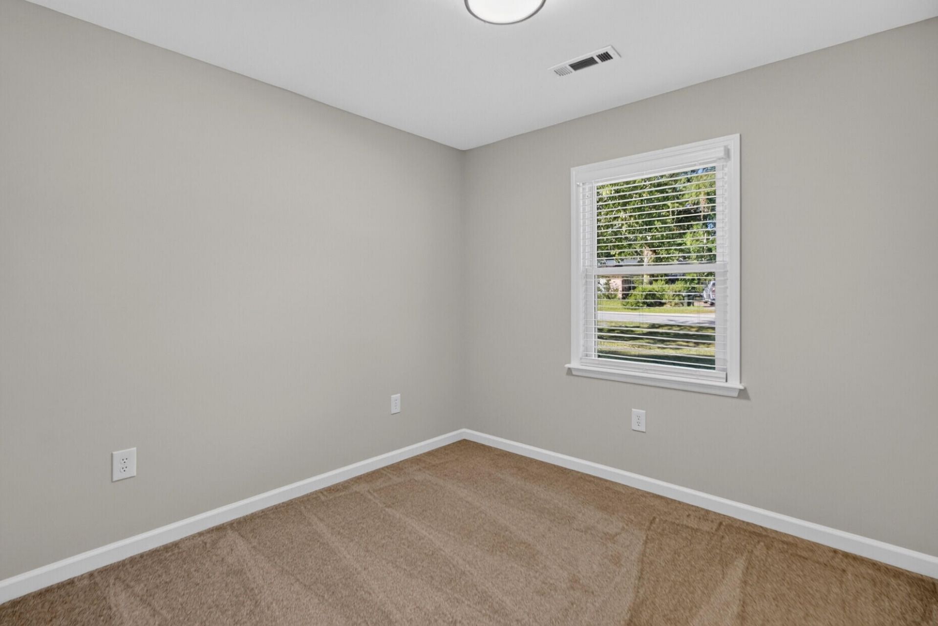 120 Clarine Drive Photo 20