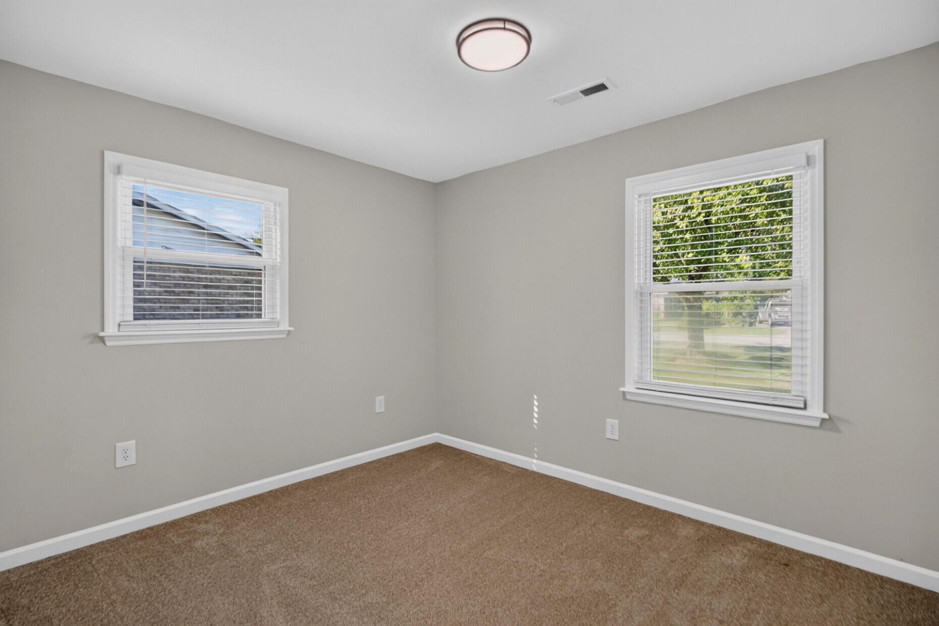 120 Clarine Drive Photo 25