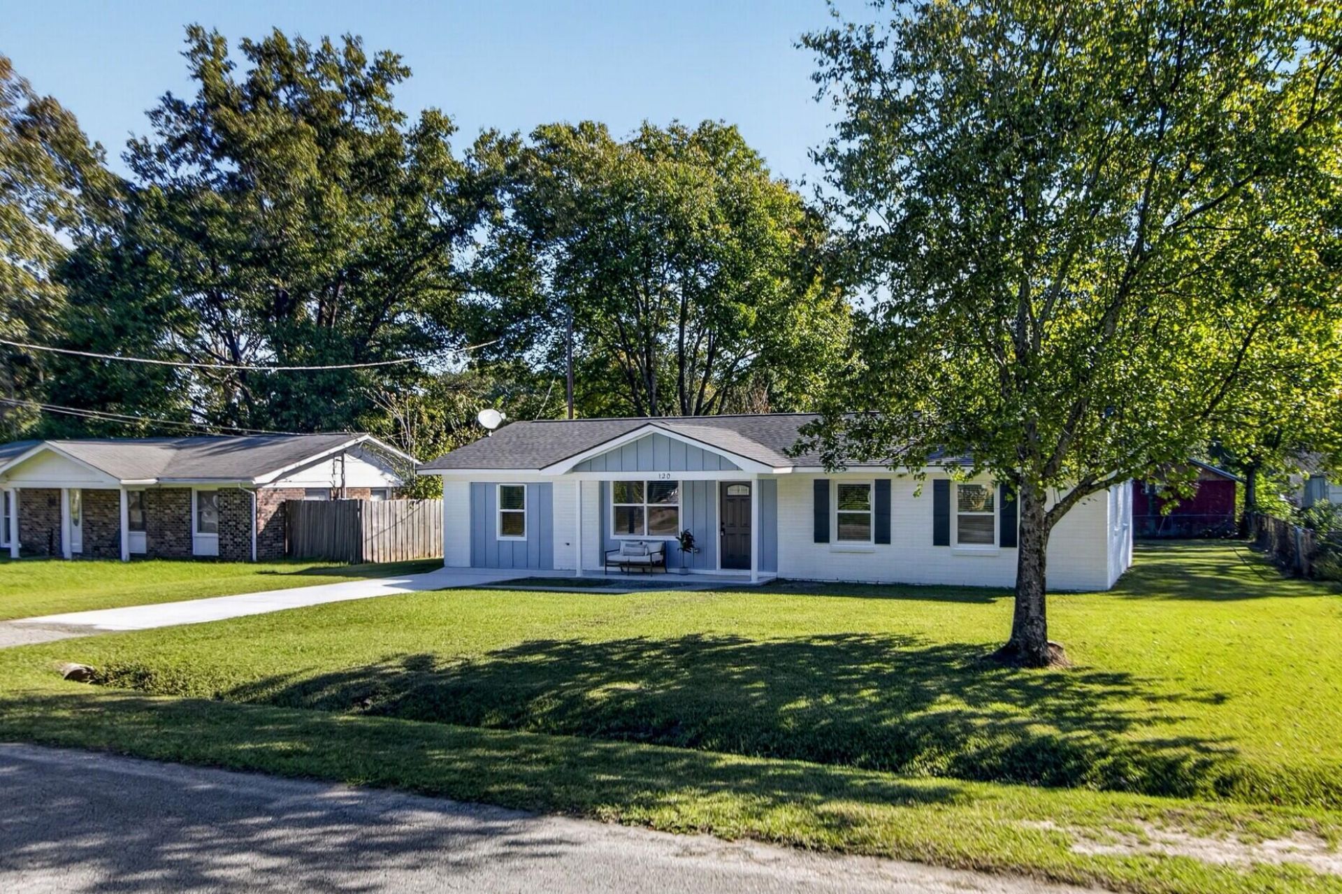 120 Clarine Drive Photo 28