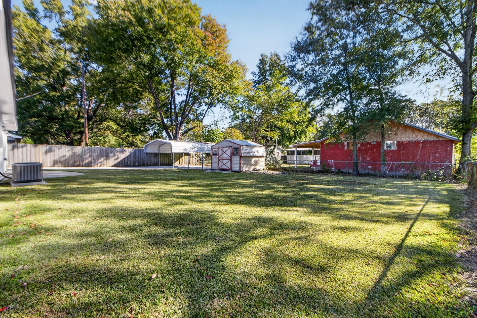 120 Clarine Drive Photo 29