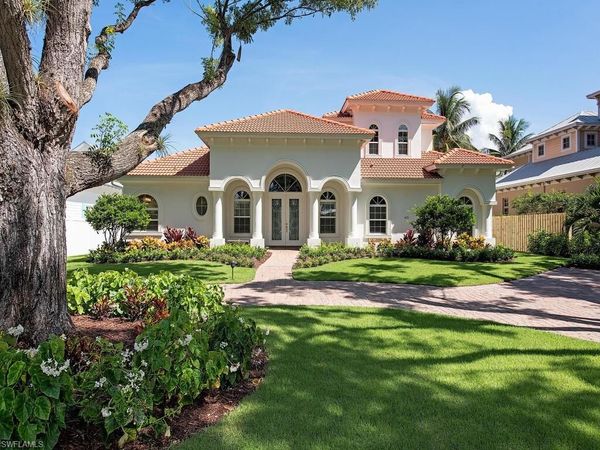 431 1st AVE N, NAPLES, FL 34102