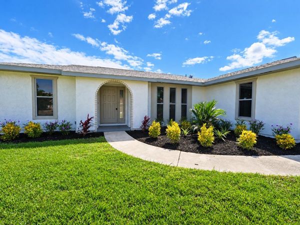 2502 SE Calusa Avenue, Port St. Lucie, FL 34952