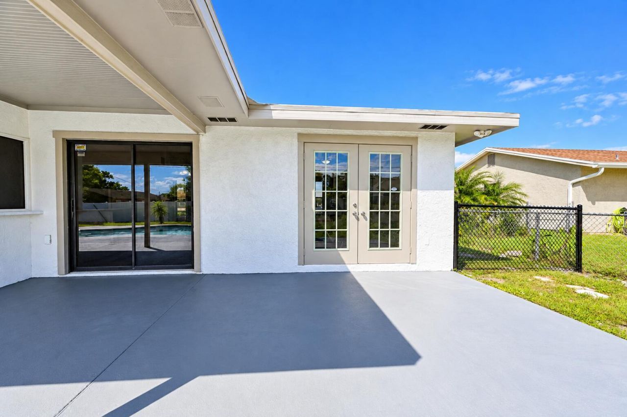2502 SE Calusa Avenue, Port Saint Lucie, FL 34952 Photo