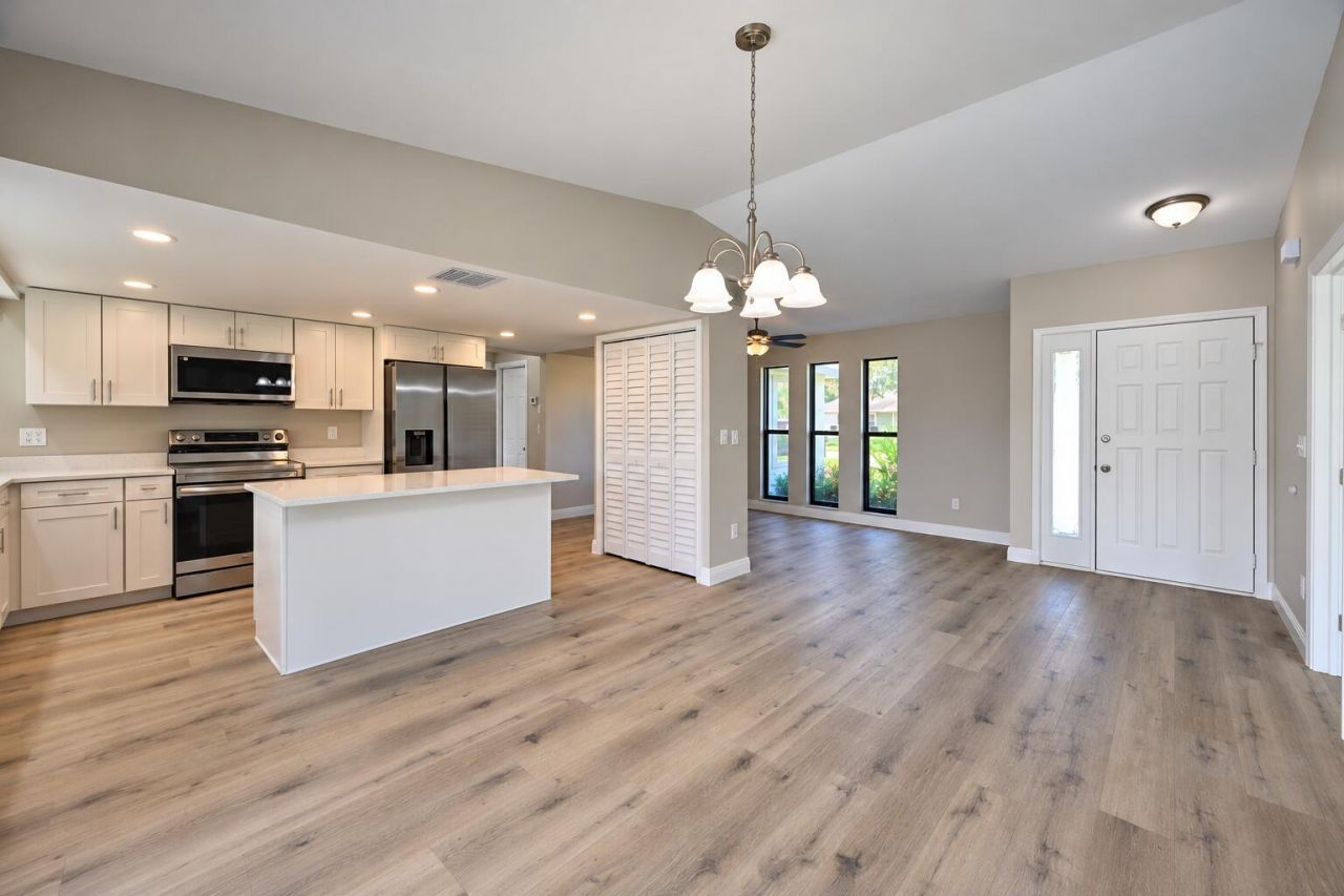 2502 SE Calusa Avenue, Port Saint Lucie, FL 34952 Photo