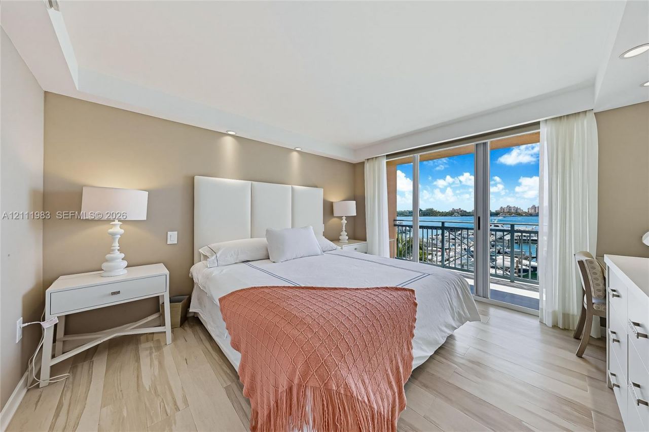 90 Alton Rd , Unit TH-8, Miami Beach, FL 33139 Photo