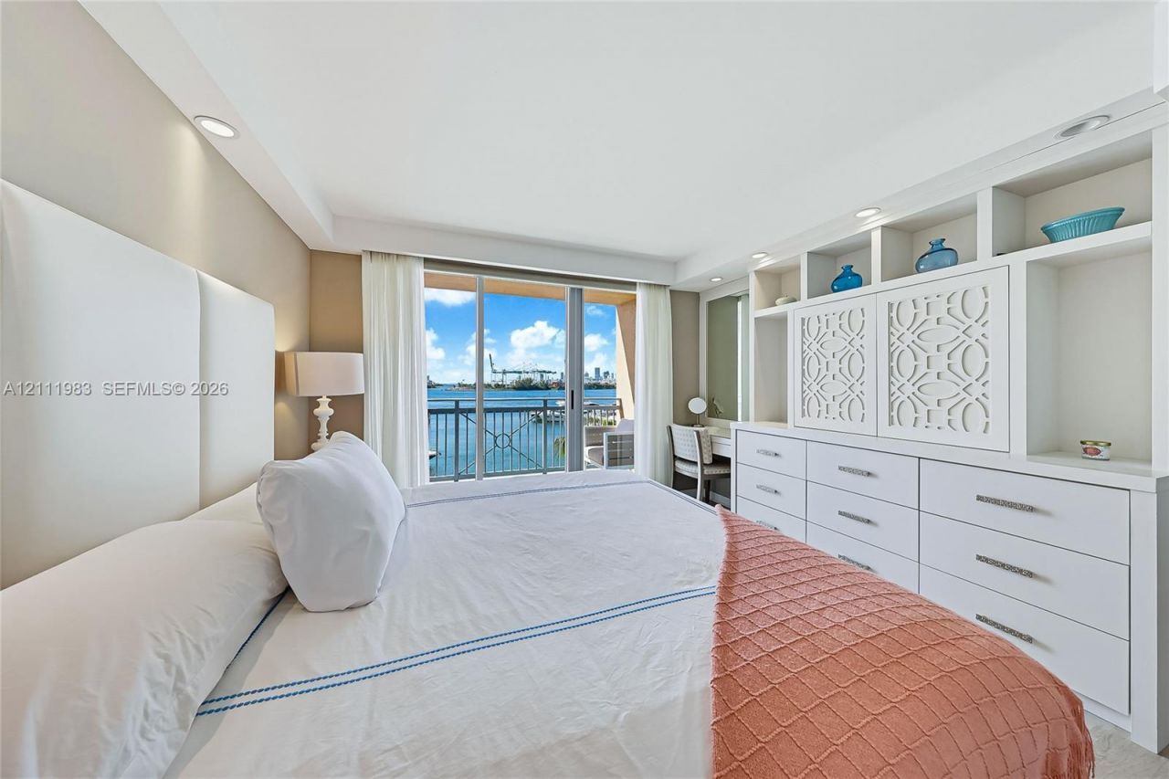 90 Alton Rd , Unit TH-8, Miami Beach, FL 33139 Photo