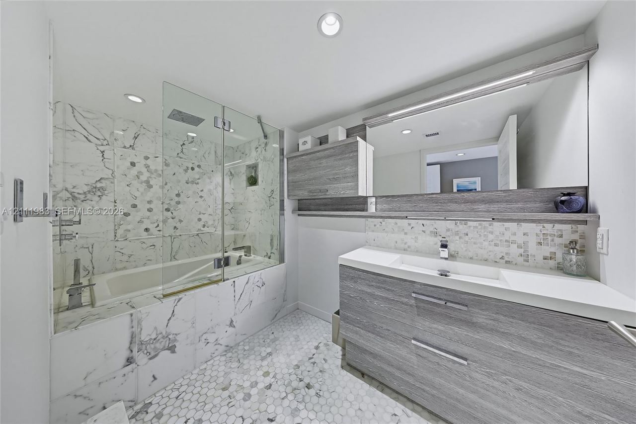 90 Alton Rd , Unit TH-8, Miami Beach, FL 33139 Photo