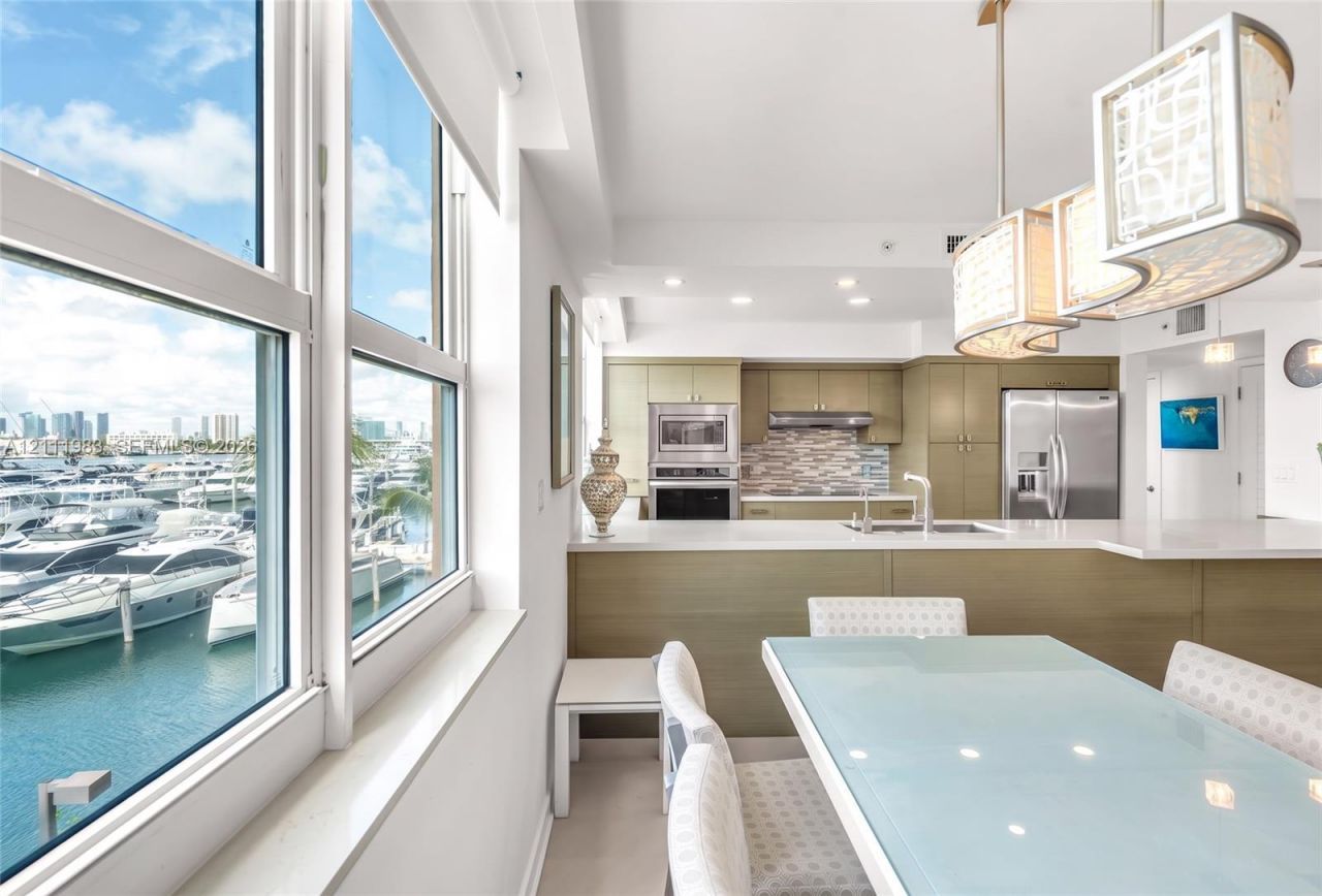 90 Alton Rd , Unit TH-8, Miami Beach, FL 33139 Photo