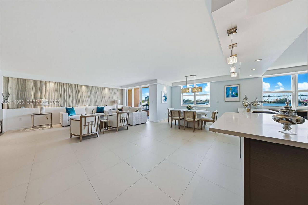 90 Alton Rd , Unit TH-8, Miami Beach, FL 33139 Photo