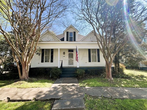 440 Commerce Street, West Point, MS 39773