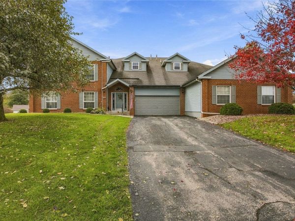 3485 Willowridge Road , Unit A, Marion, IA 52302