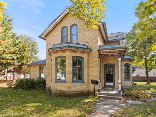 222 E Franklin Street, Portage, WI 53901
