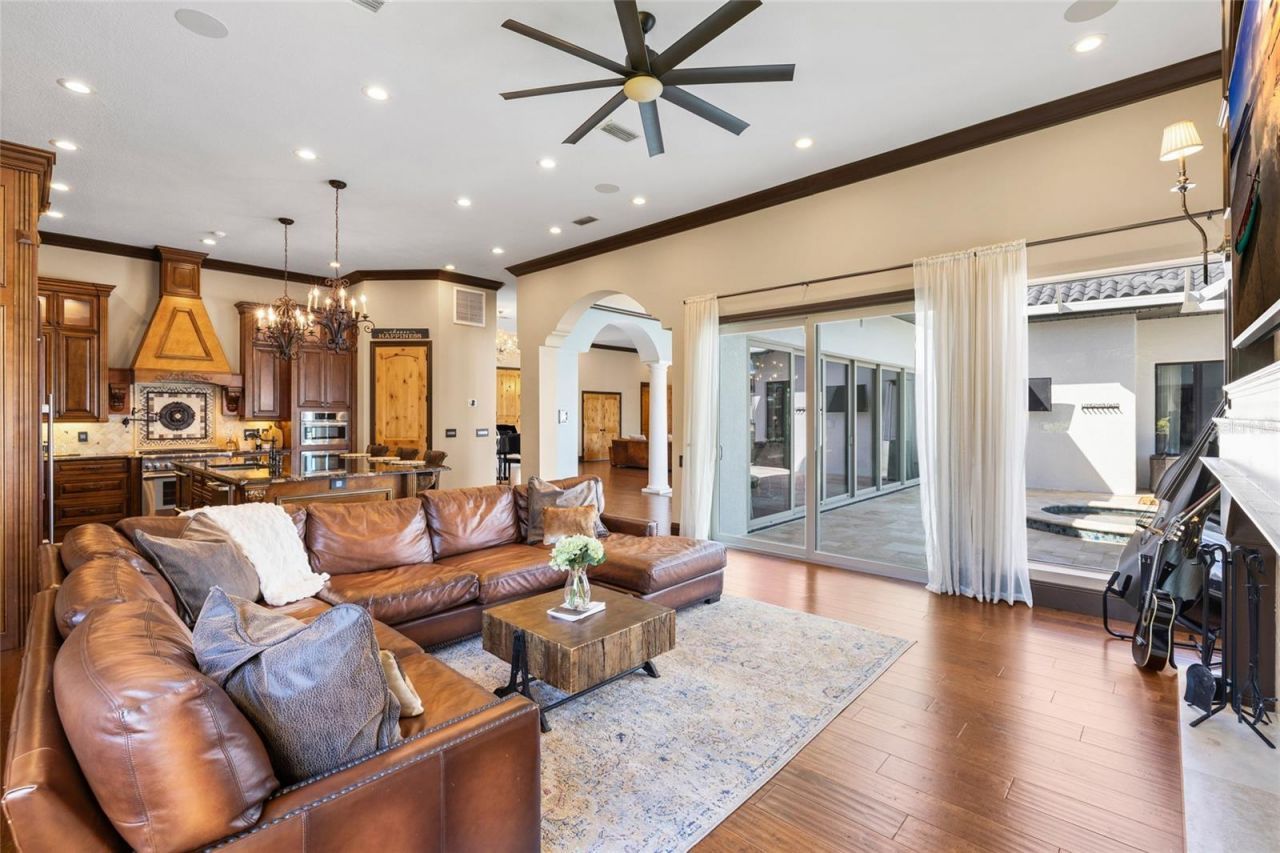 9805 Compass Point Way, Tampa, FL 33615 Photo