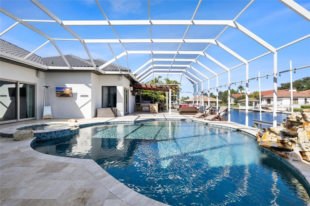 9805 Compass Point Way, Tampa, FL 33615 Photo