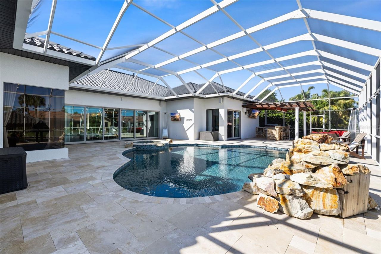 9805 Compass Point Way, Tampa, FL 33615 Photo