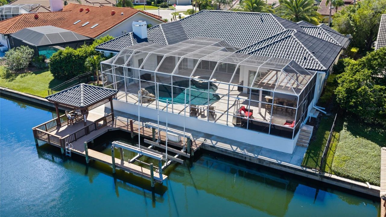 9805 Compass Point Way, Tampa, FL 33615 Photo