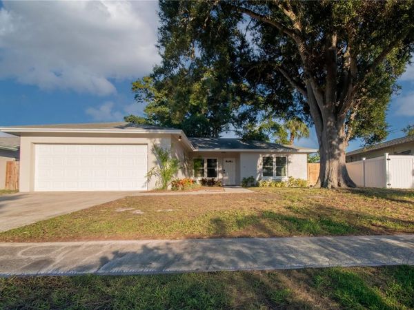 5751 DUNFRIES STREET N, ST PETERSBURG, FL 33709