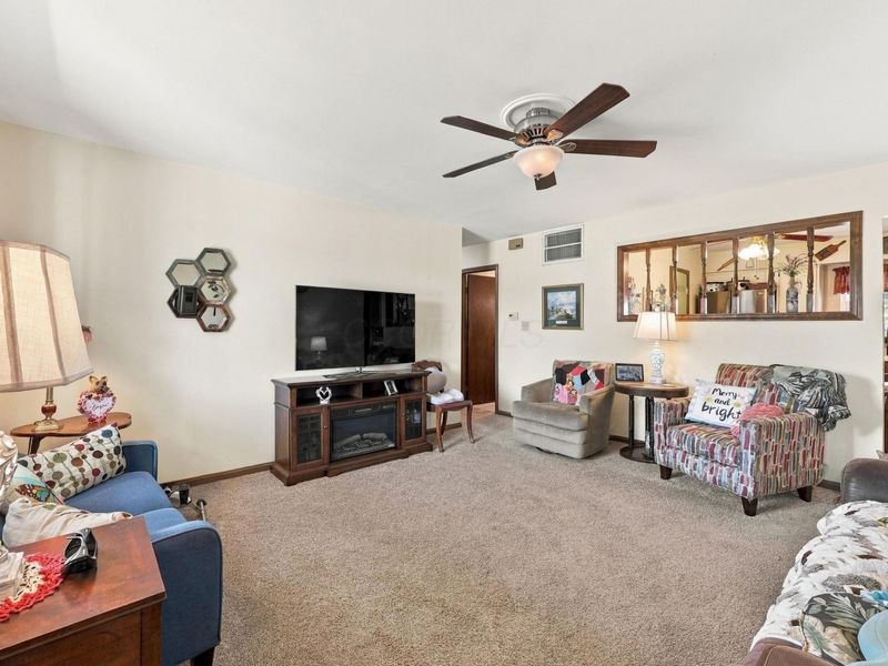 395 Cherokee Drive, Circleville, OH 43113 Photo 6