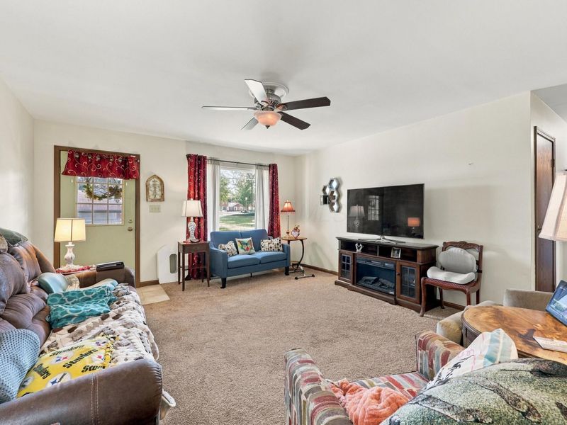 395 Cherokee Drive, Circleville, OH 43113 Photo 7