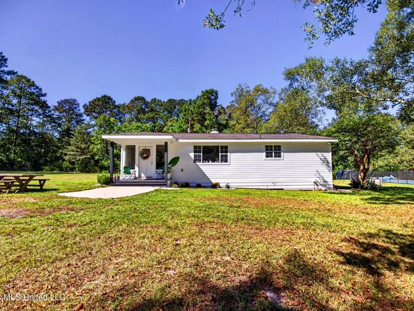 1167 Mcneill Steephollow Road, Carriere, MS 39426