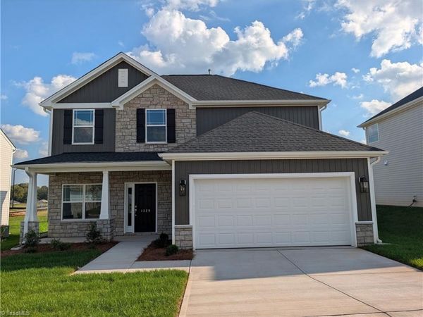1329 Dandridge Drive , Kernersville, NC 27284