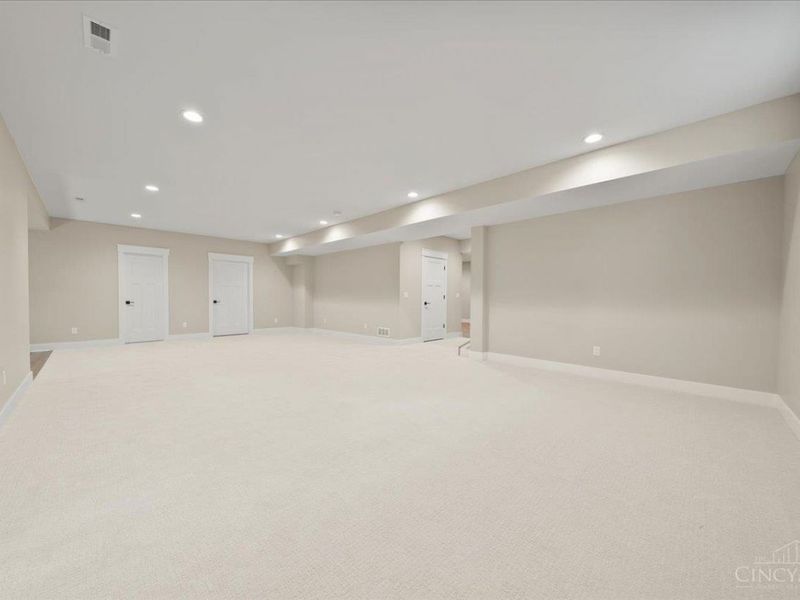 6695 Loveland Miamiville Road, Miami Township, OH 45140 Photo 18