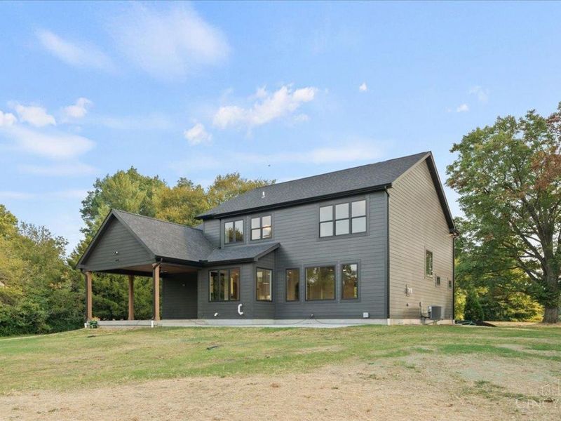 6695 Loveland Miamiville Road, Miami Township, OH 45140 Photo 19