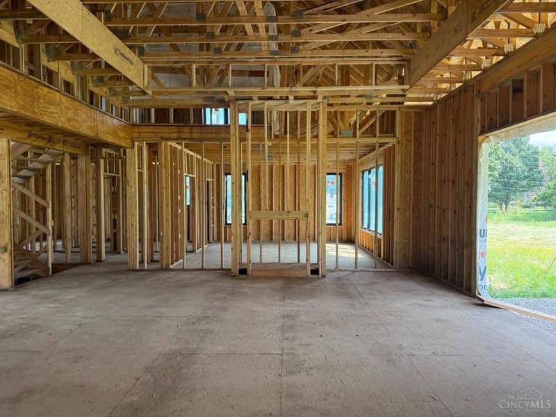 6695 Loveland Miamiville Road, Miami Township, OH 45140 Photo 7