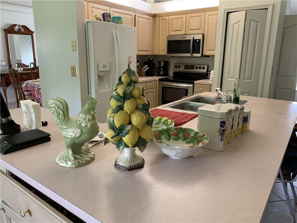460 46th Court, Vero Beach, FL 32968 Photo