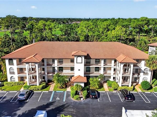 267 Deerwood CIR , Unit 2, NAPLES, FL 34113