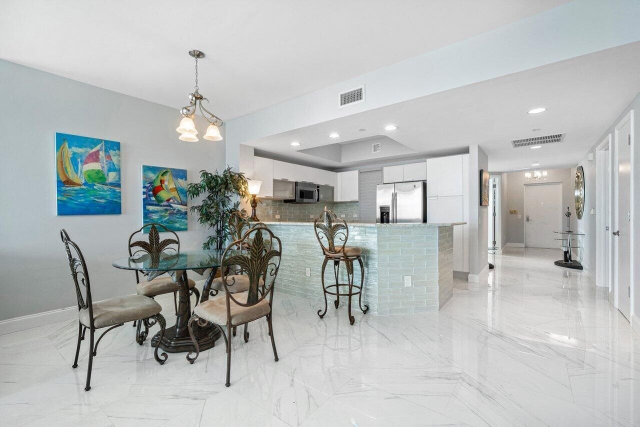 2640 Lake Shore Drive, Unit 1216, Riviera Beach, FL 33404 Photo