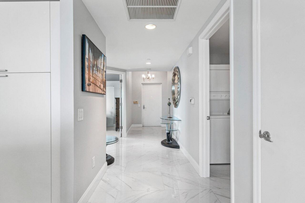 2640 Lake Shore Drive, Unit 1216, Riviera Beach, FL 33404 Photo