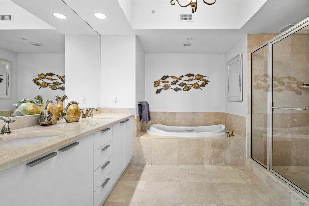 2640 Lake Shore Drive, Unit 1216, Riviera Beach, FL 33404 Photo