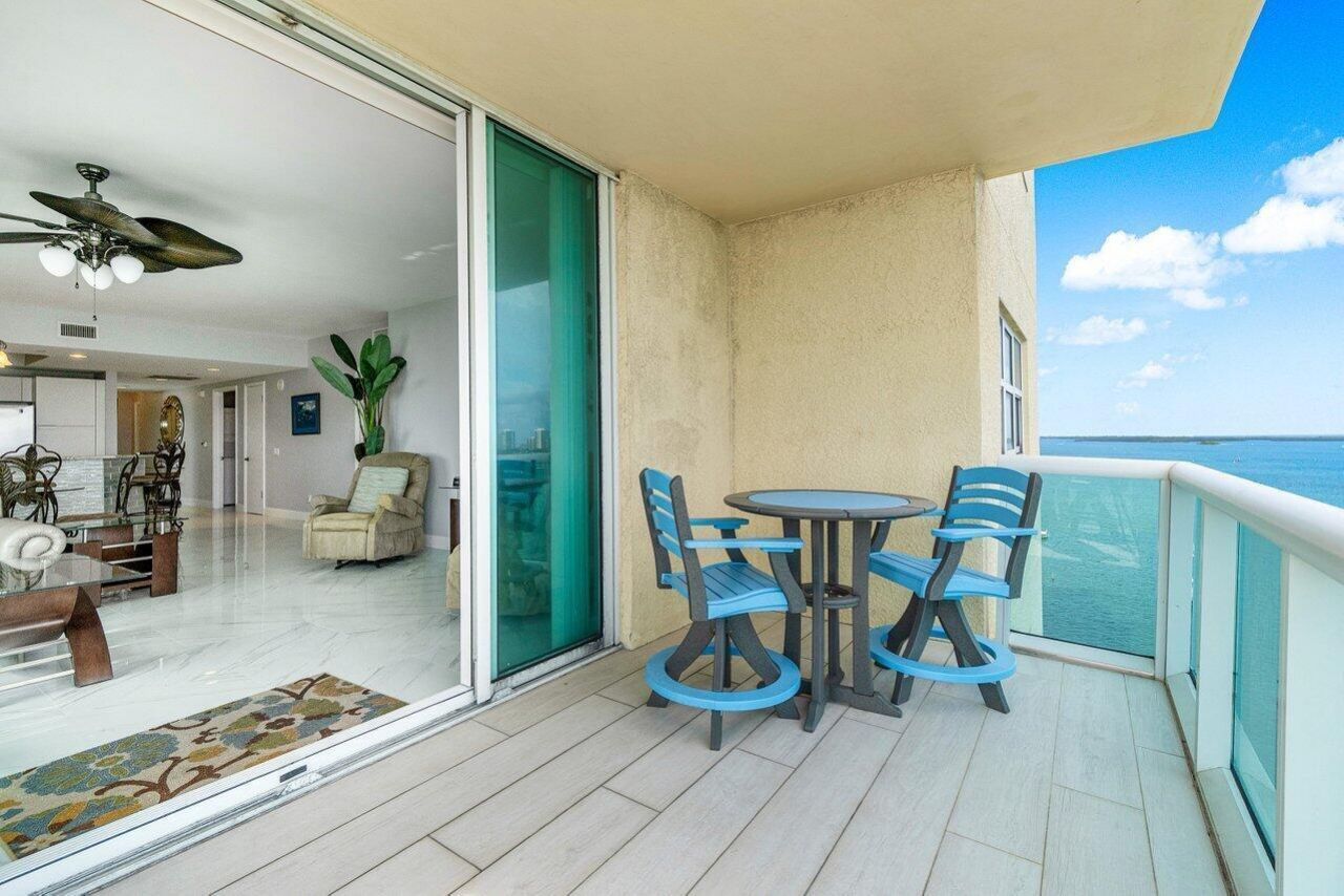 2640 Lake Shore Drive, Unit 1216, Riviera Beach, FL 33404 Photo