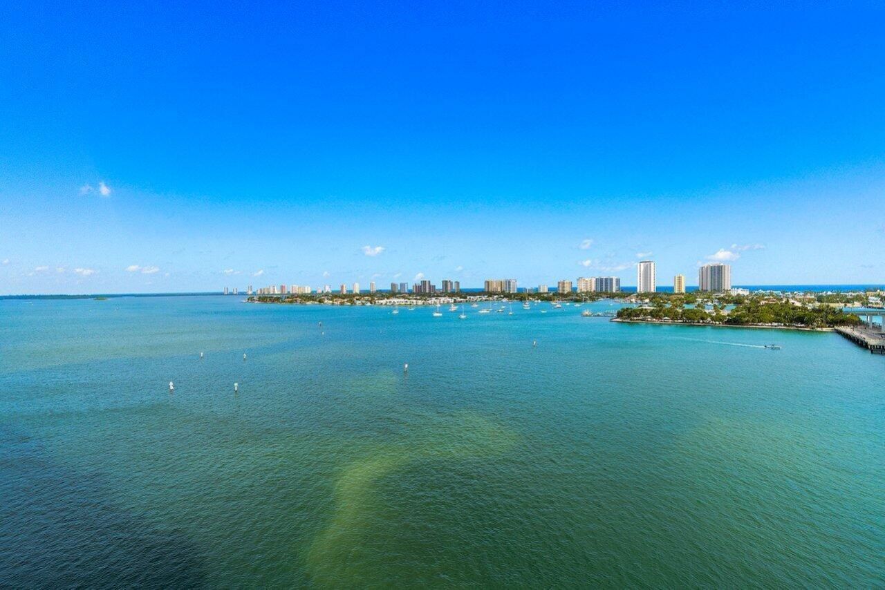 2640 Lake Shore Drive, Unit 1216, Riviera Beach, FL 33404 Photo