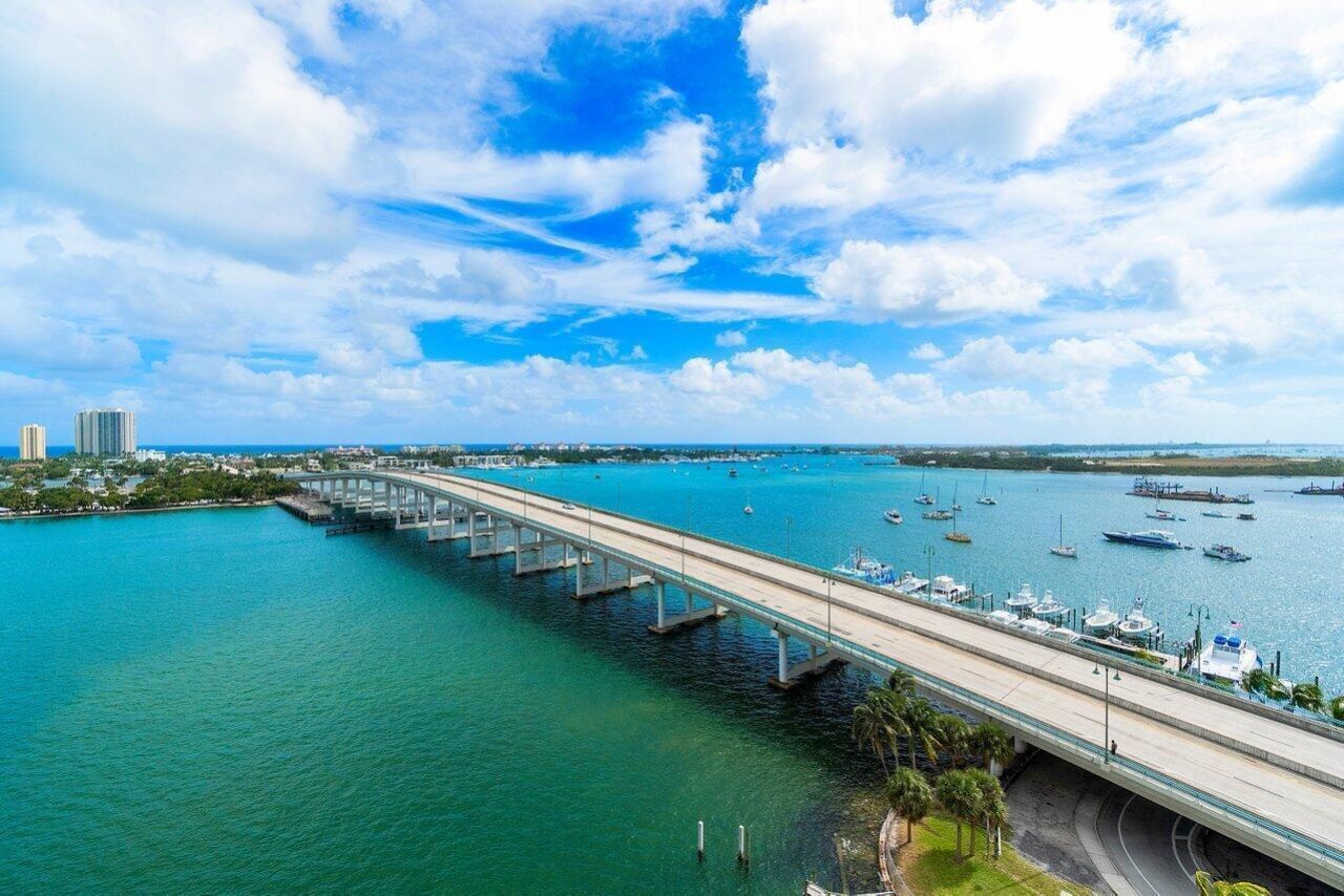 2640 Lake Shore Drive, Unit 1216, Riviera Beach, FL 33404 Photo