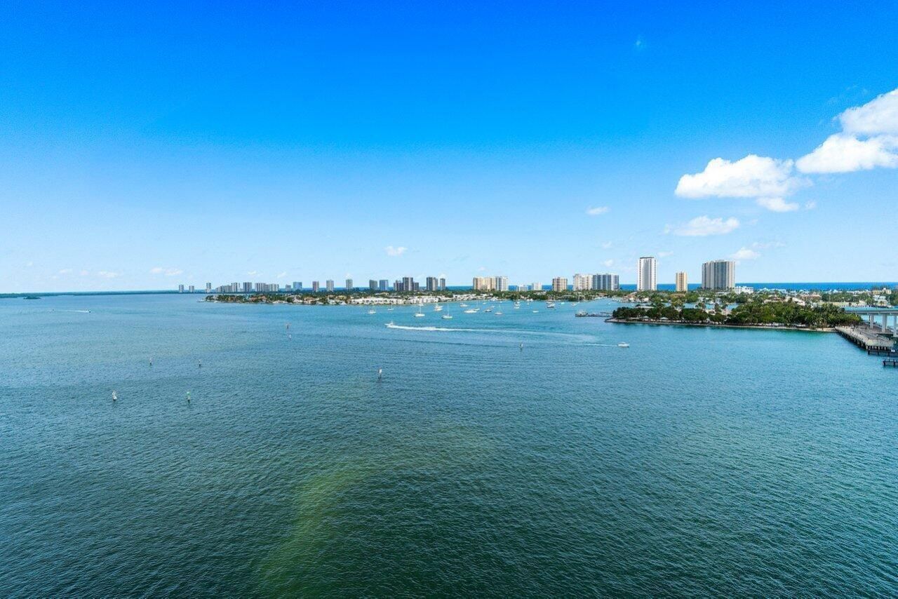 2640 Lake Shore Drive, Unit 1216, Riviera Beach, FL 33404 Photo