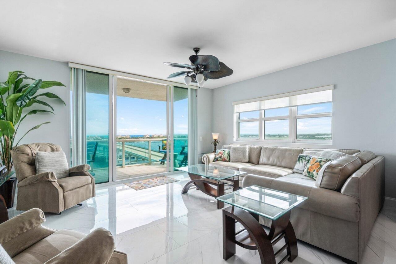 2640 Lake Shore Drive, Unit 1216, Riviera Beach, FL 33404 Photo