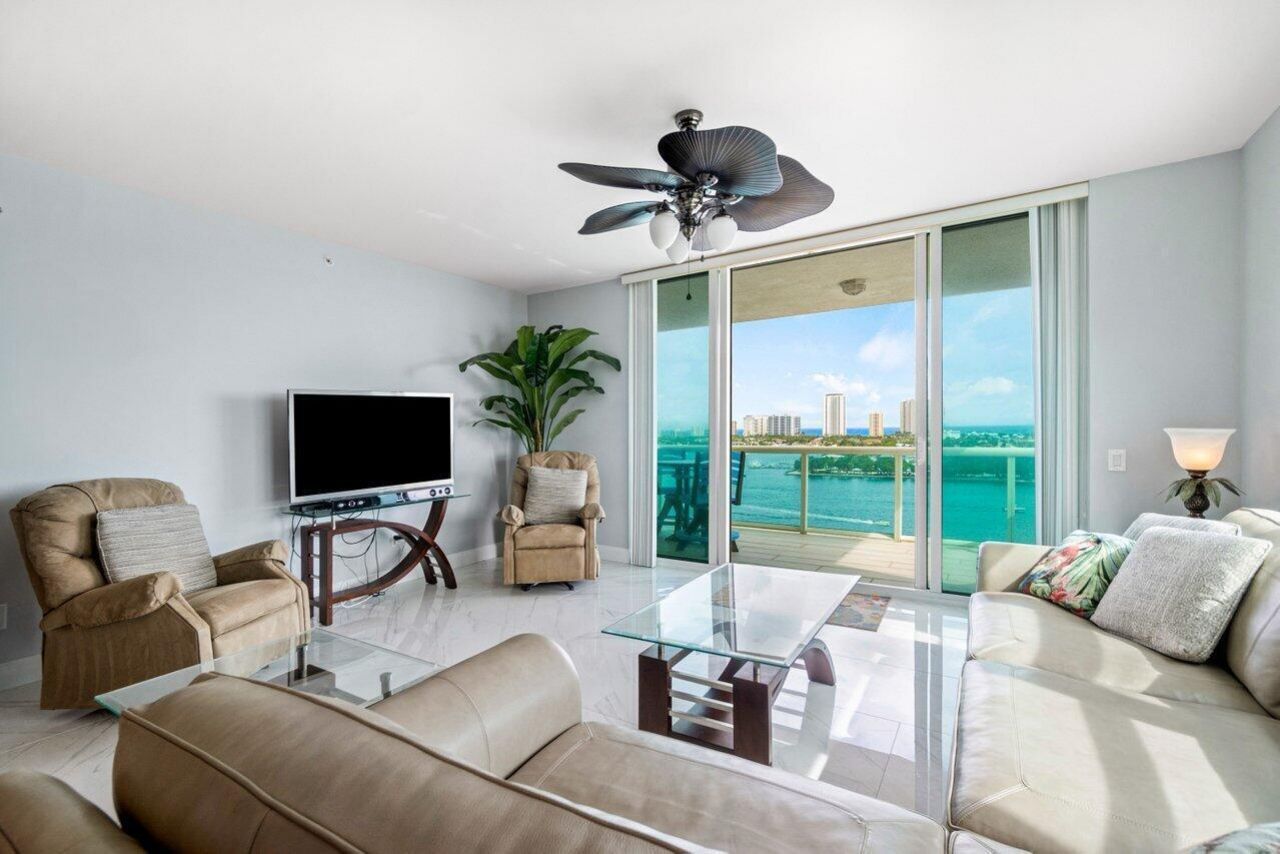 2640 Lake Shore Drive, Unit 1216, Riviera Beach, FL 33404 Photo