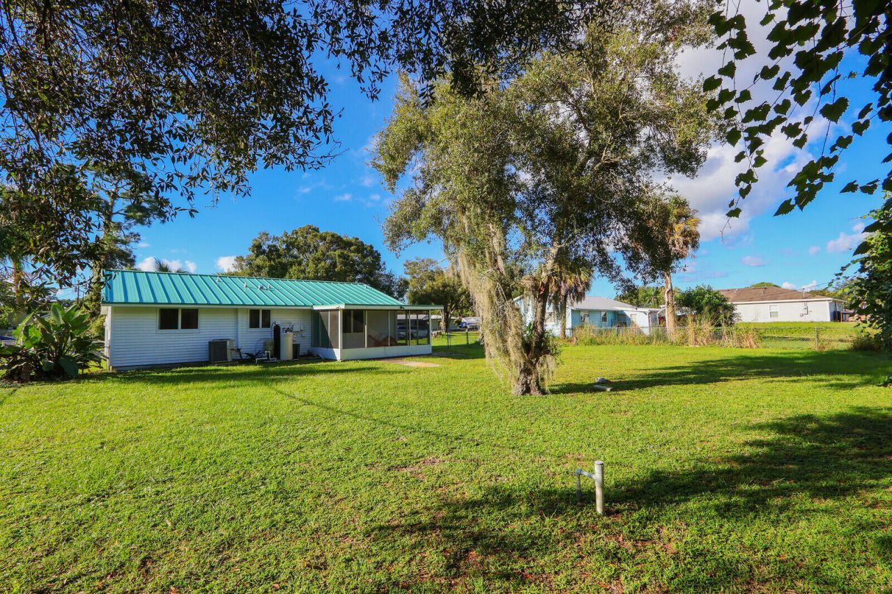 6904 Penny Lane, Fort Pierce, FL 34951 Photo