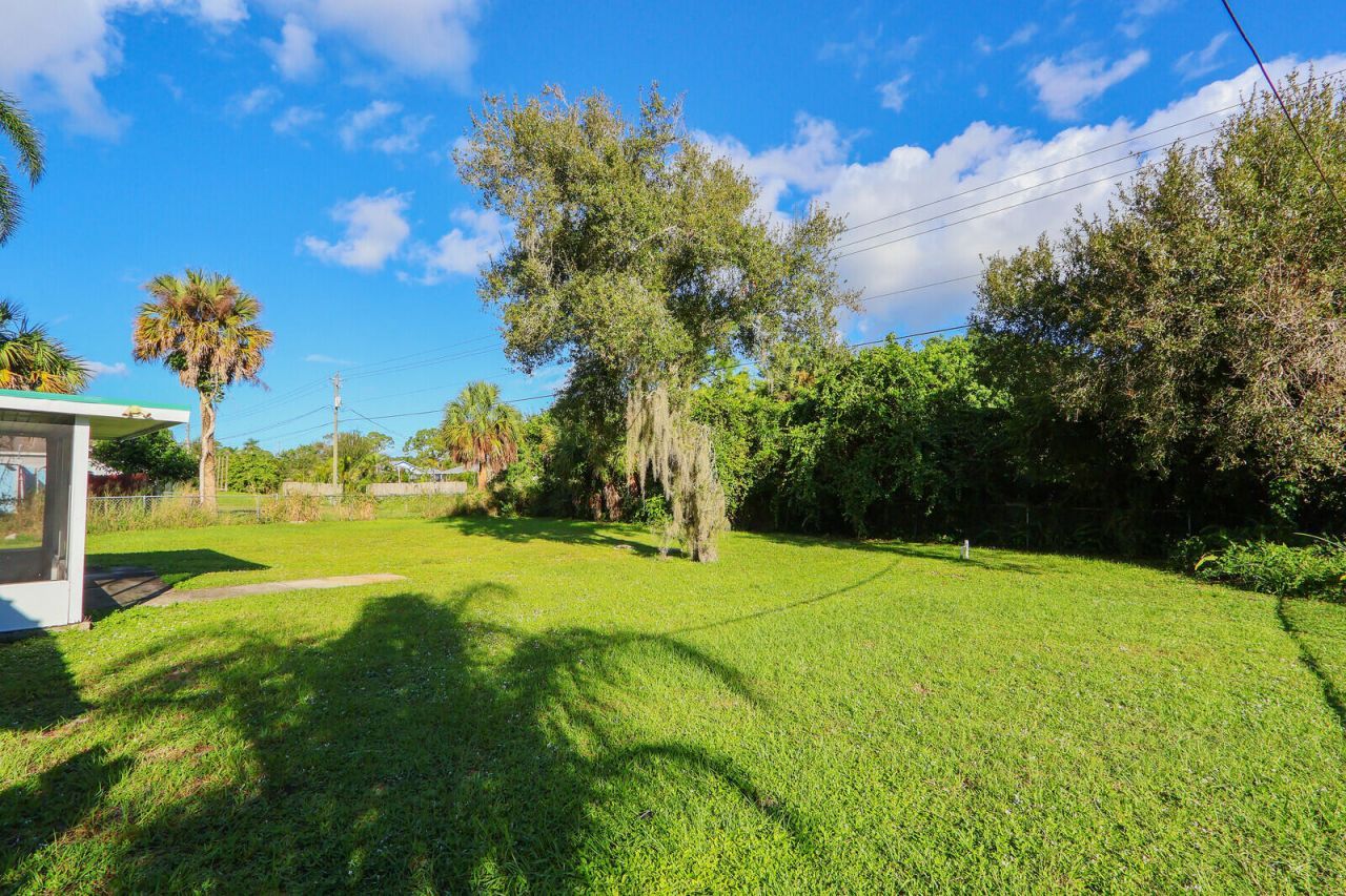 6904 Penny Lane, Fort Pierce, FL 34951 Photo
