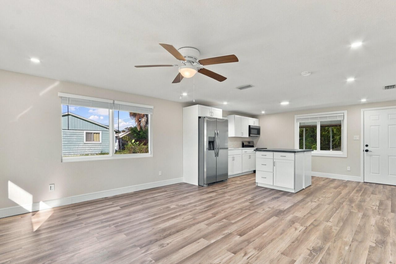 6904 Penny Lane, Fort Pierce, FL 34951 Photo