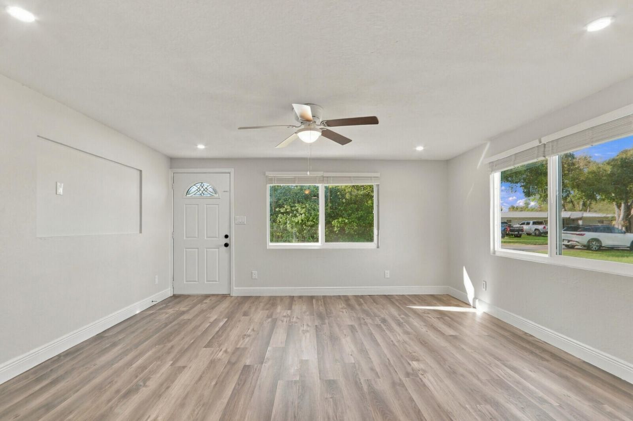 6904 Penny Lane, Fort Pierce, FL 34951 Photo