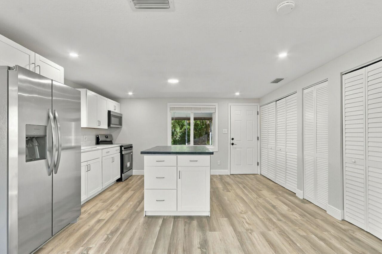 6904 Penny Lane, Fort Pierce, FL 34951 Photo