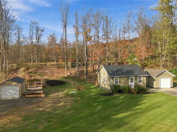 37 Rumsey Road , Holland, NY 14080